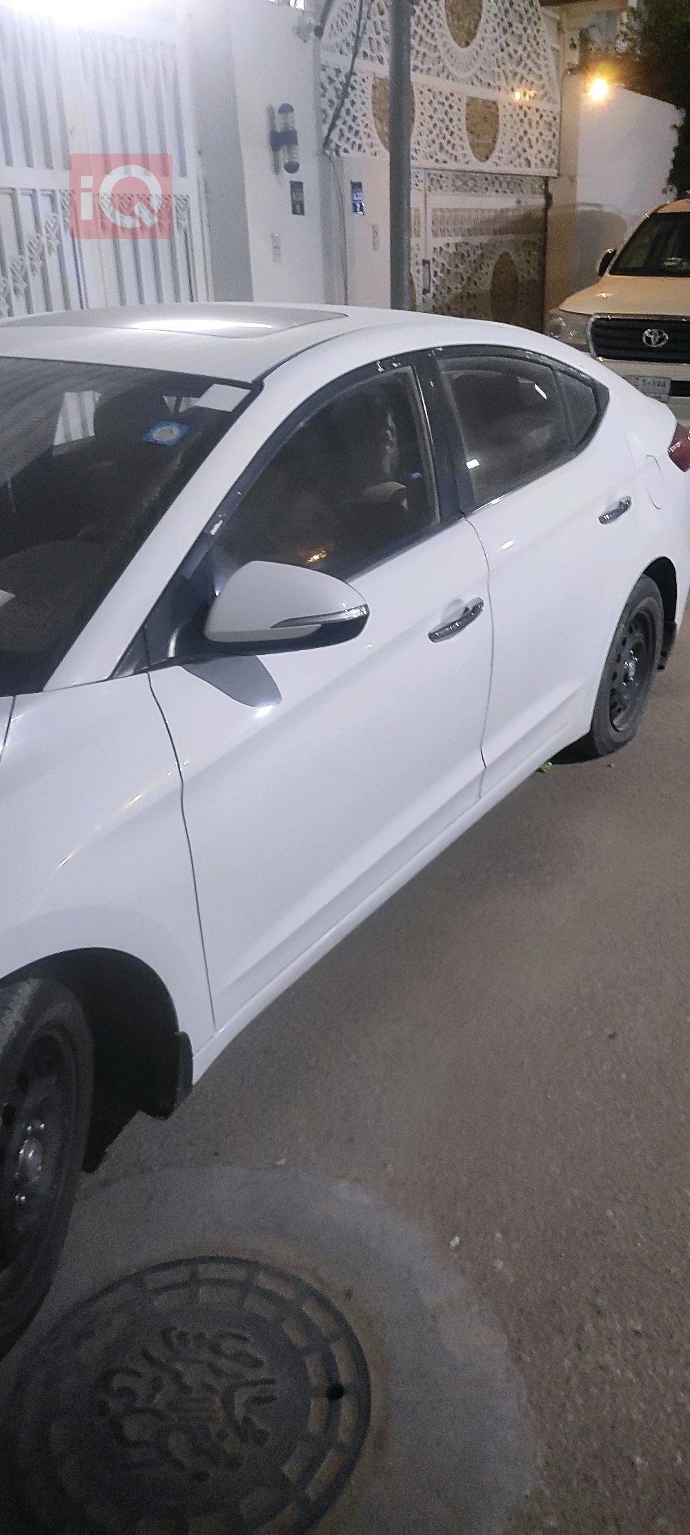 هيونداي النترا